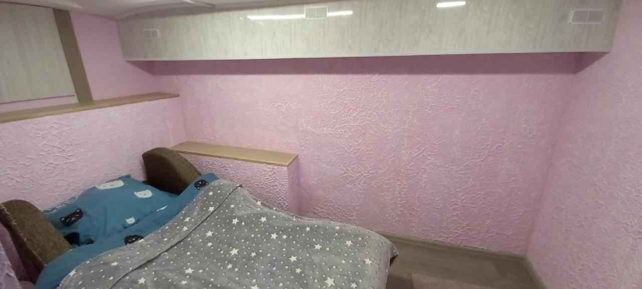 Двухярусная квартира в центре Мукачева, улица Мира Мукачево Екстер'єр фото